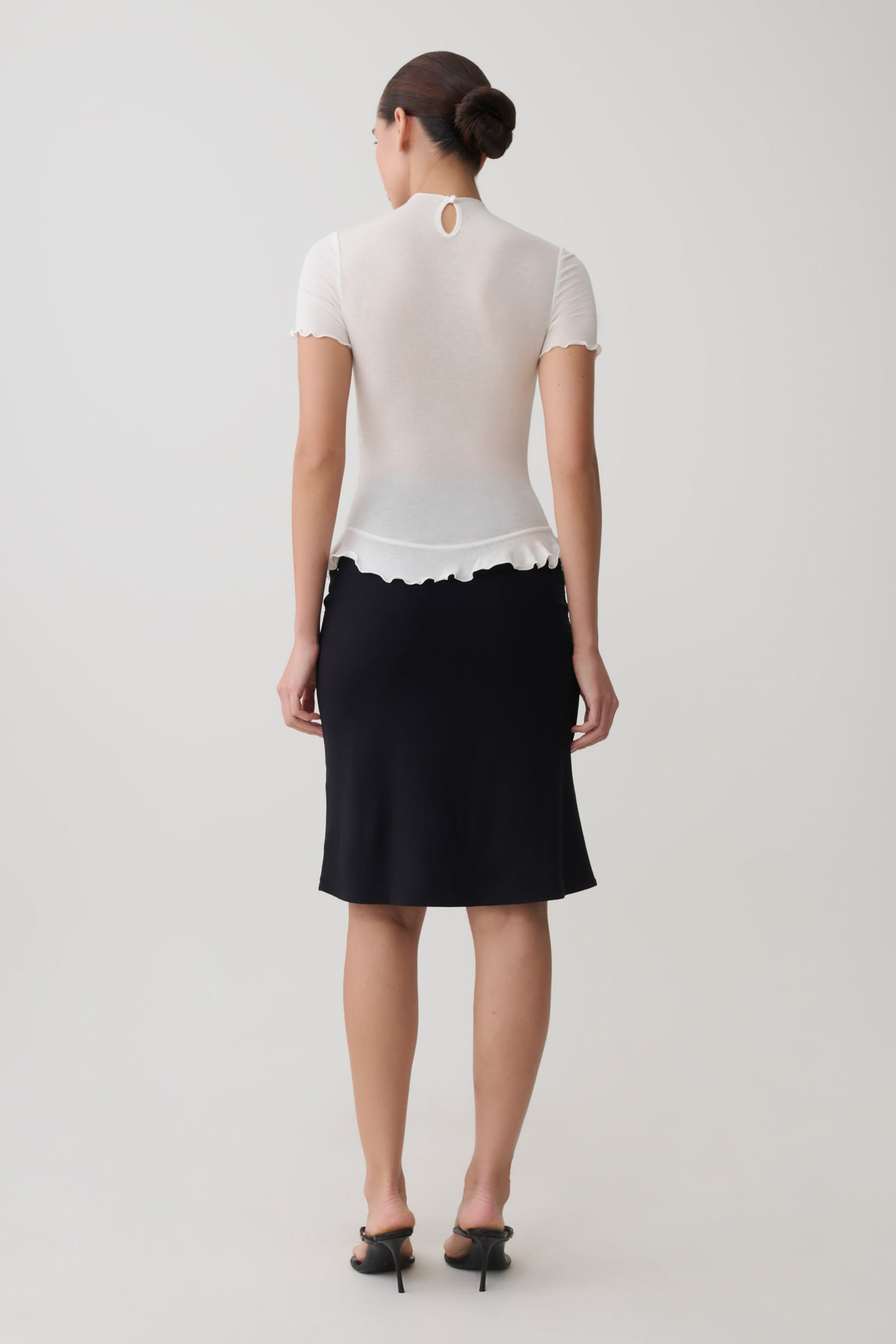 Nira Short Sleeve Ruffle Top - White