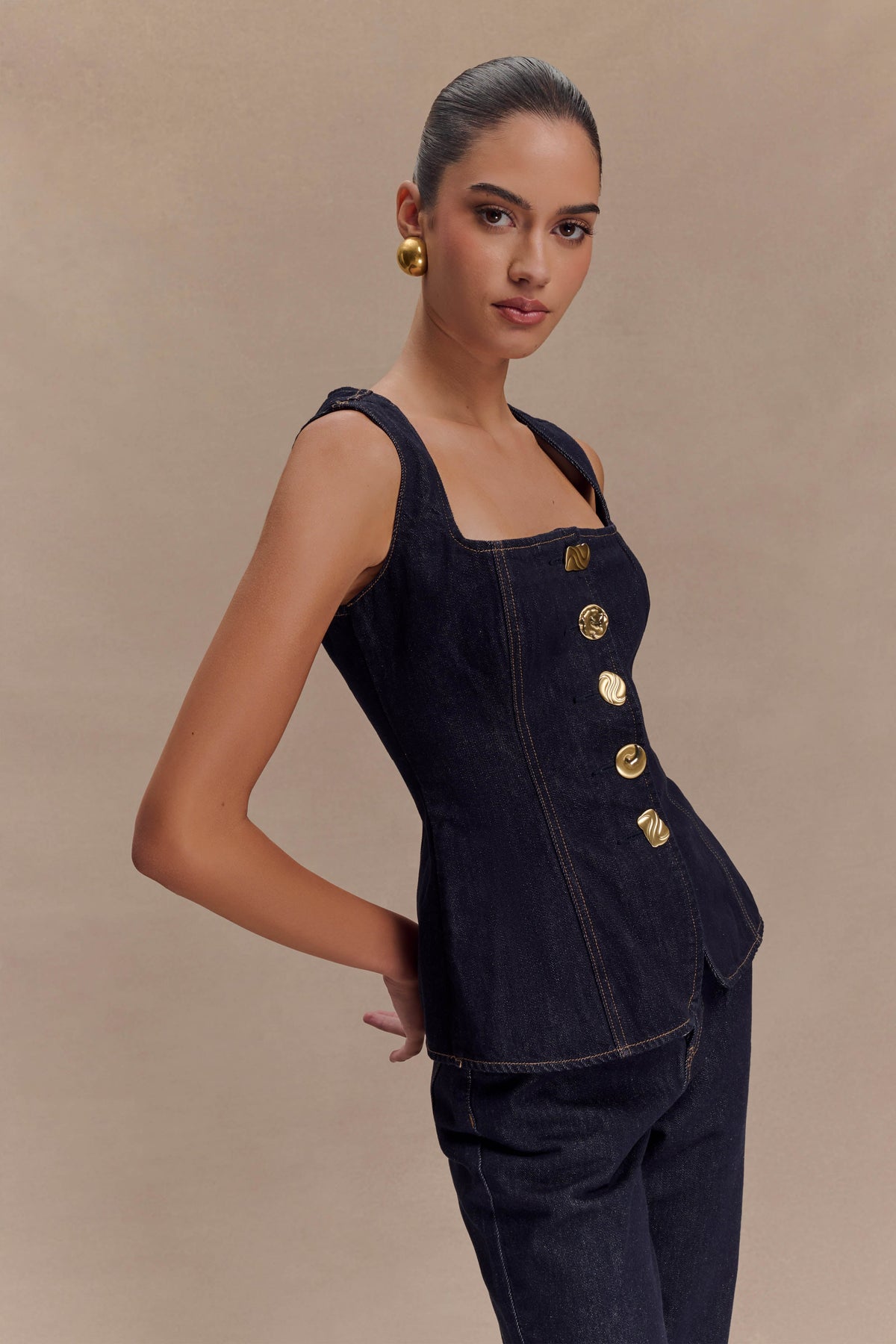 Neve Sleeveless Buttoned Denim Top - Washed Indigo Blue