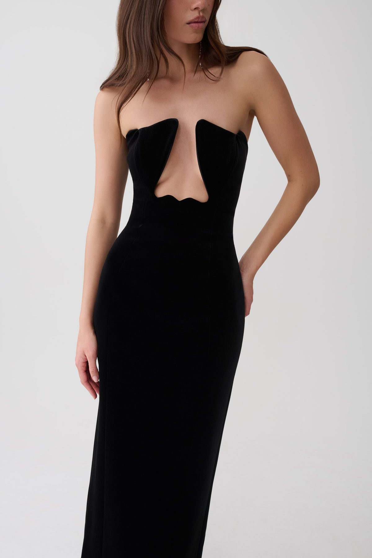 Ariana Abstract Neck Velvet Maxi Dress - Black