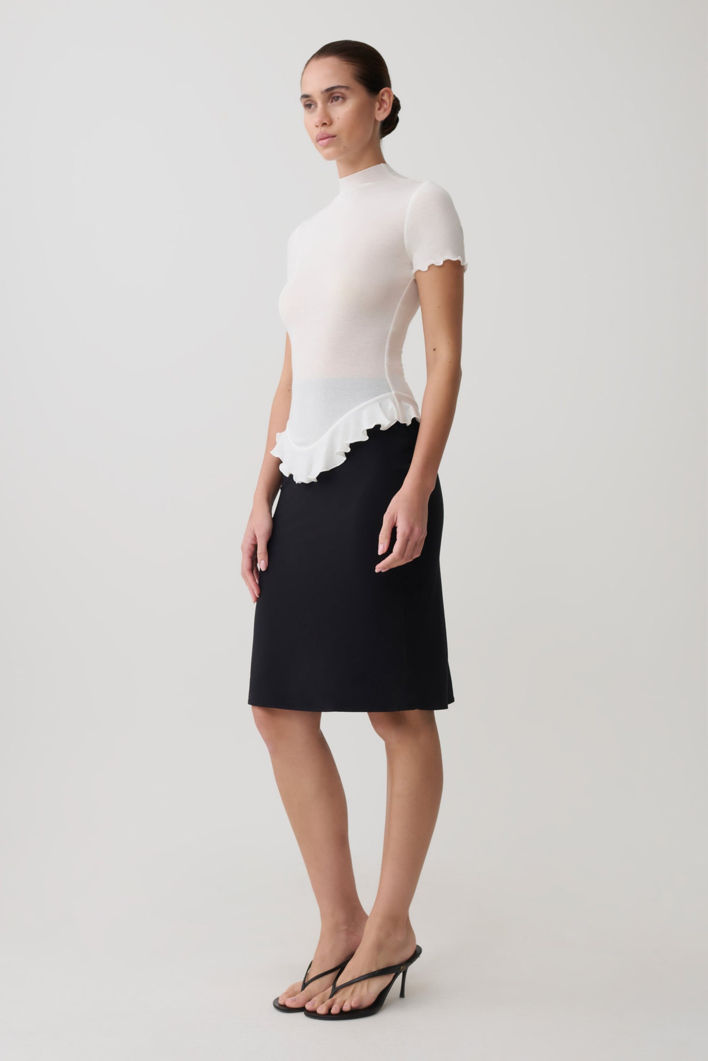 Nira Short Sleeve Ruffle Top - White