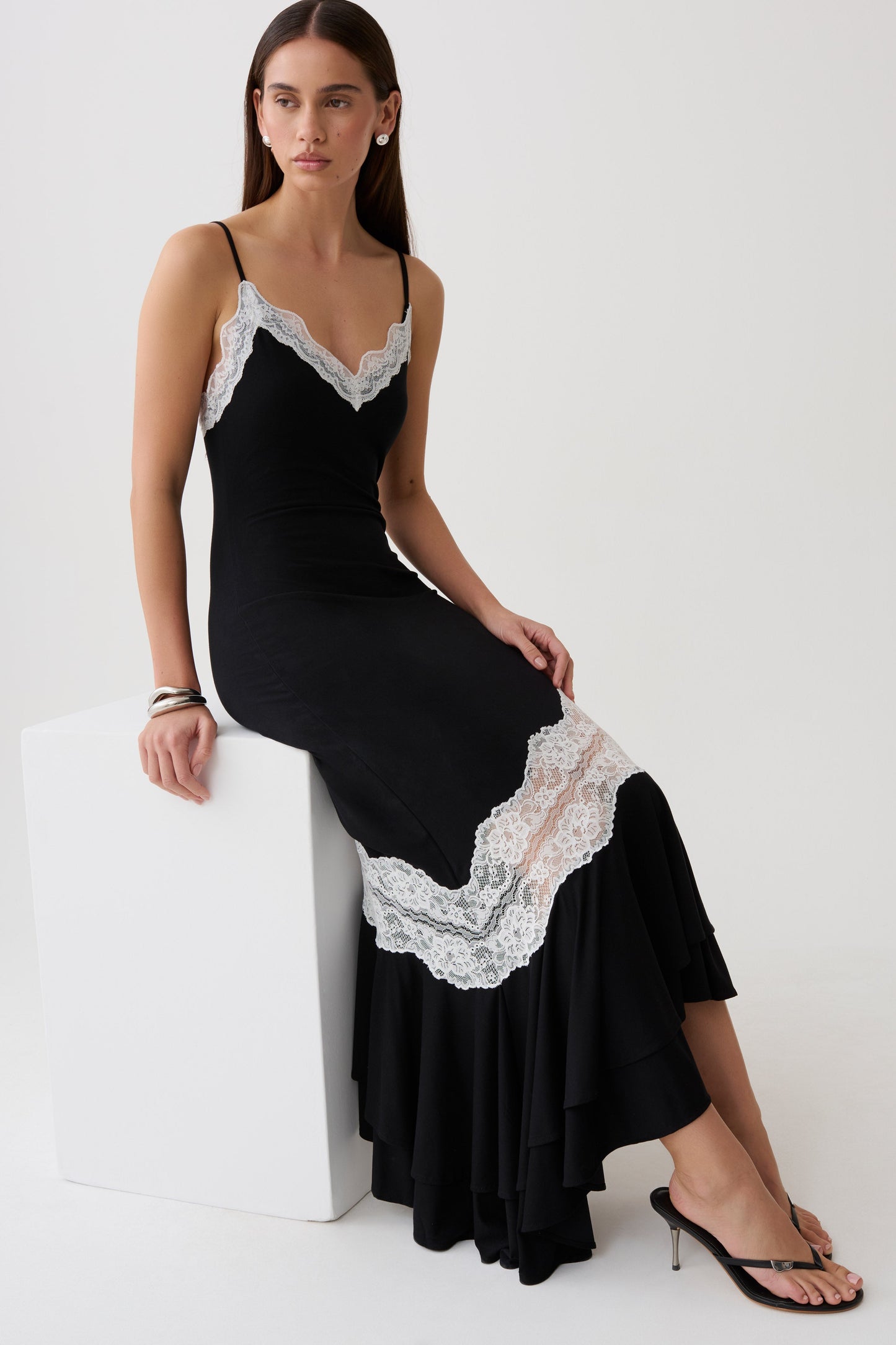 Annis Frilled Hem Lace Midi Dress - Black/White