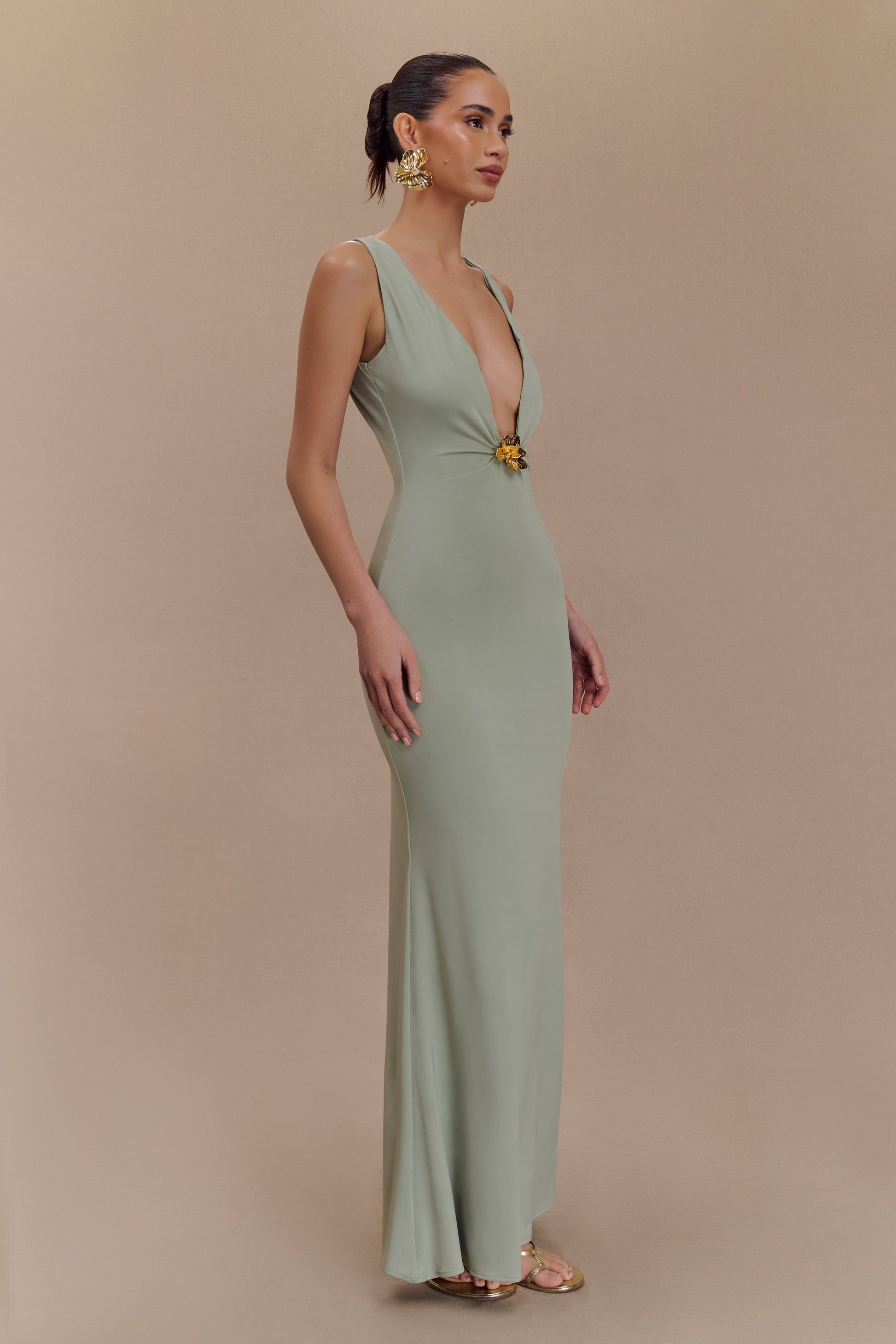 Beck Plunge Maxi Dress With Floral Hardware - Basil #4